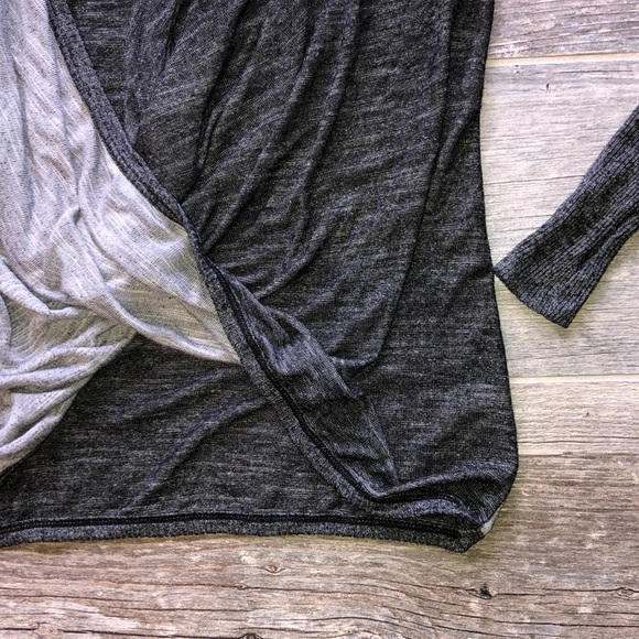 Karma Twisted Dark/Light Gray Sweater Size Small - Picture 4 of 5